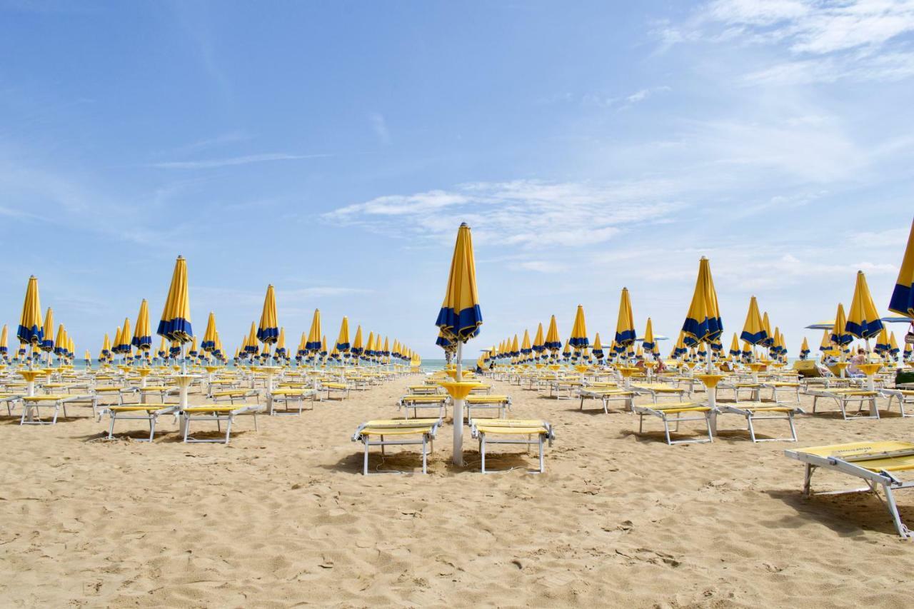 Appartamento Dalmazia 10 Lido di Jesolo Kültér fotó