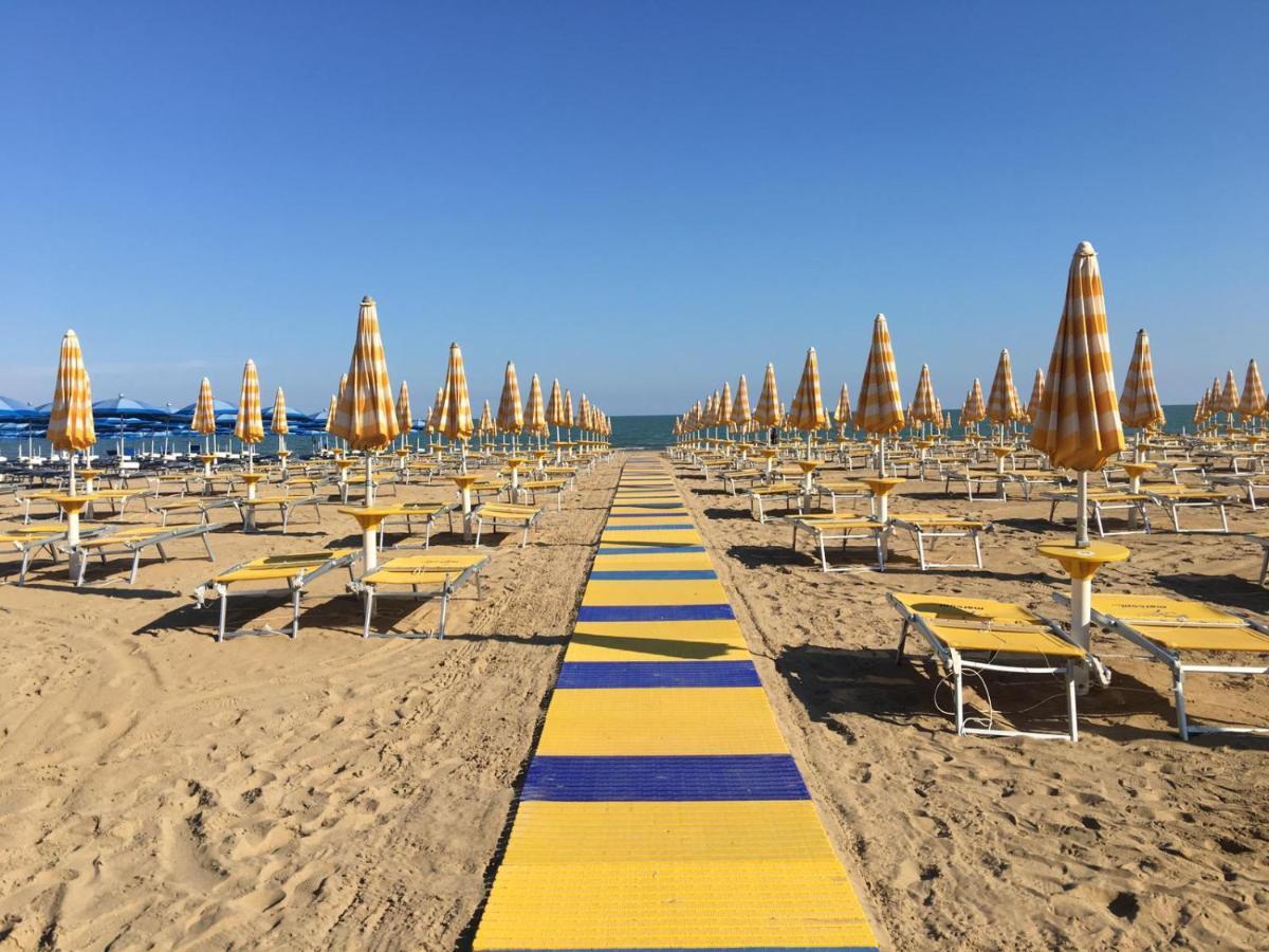 Appartamento Dalmazia 10 Lido di Jesolo Kültér fotó